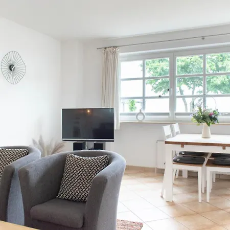 App. 1 Haus Duckdalben Апартаменты Хаффкруг